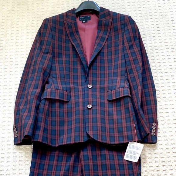 Mens Plaid Suit - Picture 7 of 8